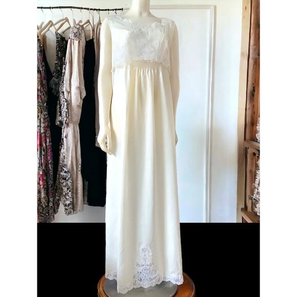 Vintage Christian Dior Silk Blend Nightgown W Lace Cream Size 36 - Picture 8 of 16